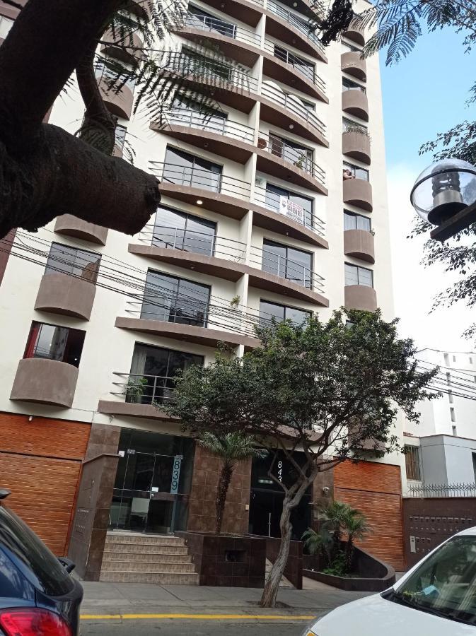 Habitación en Av La Paz 1 Lima Exterior foto